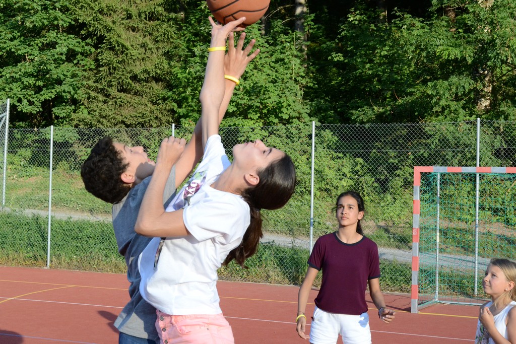 Village Camps International Summer Camp Leysin, Switzerland 2025-08-09 https://www.villagecamps.com/journals_admin/images/1308-5120-DSC_1145.jpg