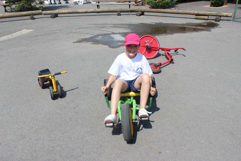 Village Camps International Summer Camp Leysin, Switzerland 2025-08-09 https://www.villagecamps.com/journals_admin/images/1310-8063-IMG_9776.jpg