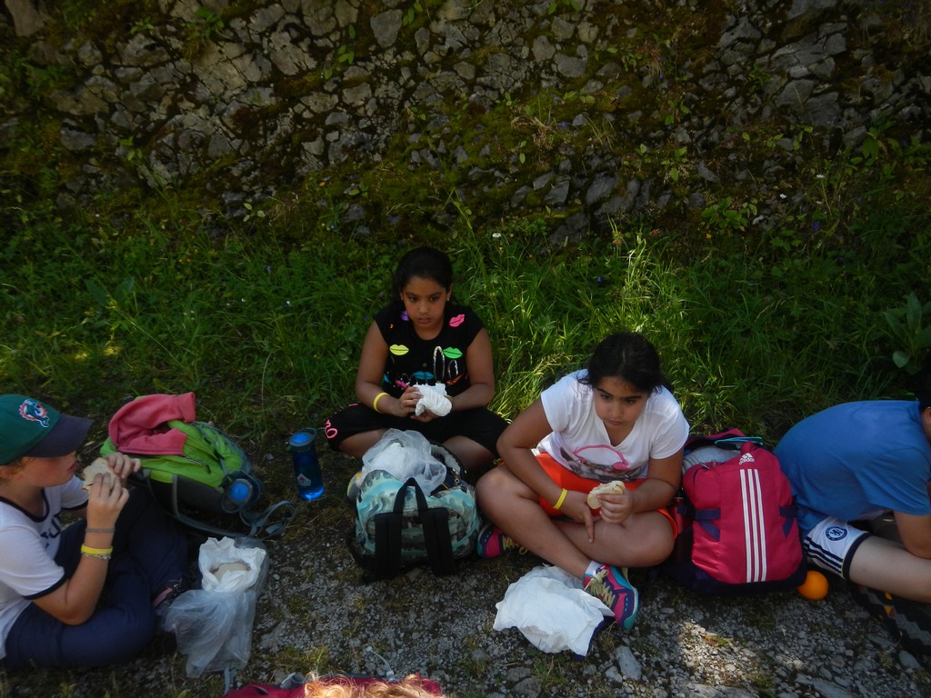 Village Camps International Summer Camp Leysin, Switzerland 2025-08-09 https://www.villagecamps.com/journals_admin/images/1314-5204-DSCN1575.jpg