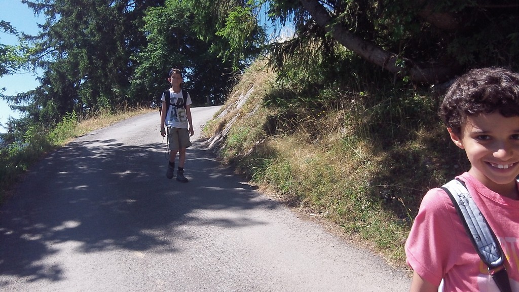 Village Camps International Summer Camp Leysin, Switzerland 2026-08-15 https://www.villagecamps.com/journals_admin/images/1315-2885-100_1015.jpg