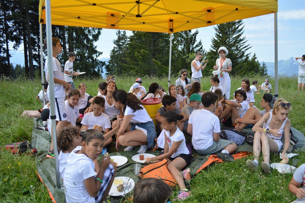 Village Camps International Summer Camp Leysin, Switzerland 2025-08-09 https://www.villagecamps.com/journals_admin/images/1583-0475-DSC_0898.jpg