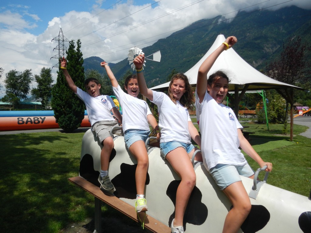 Village Camps International Summer Camp Leysin, Switzerland 2025-08-09 https://www.villagecamps.com/journals_admin/images/1598-2729-DSCN2511.jpg