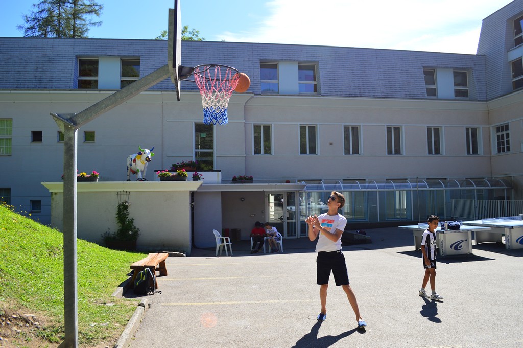Village Camps International Summer Camp Leysin, Switzerland 2025-08-09 https://www.villagecamps.com/journals_admin/images/1605-9062-DSC_2067.jpg