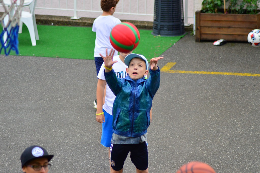 Village Camps International Summer Camp Leysin, Switzerland 2026-08-15 https://www.villagecamps.com/journals_admin/images/1634-5636-DSC_2223.jpg