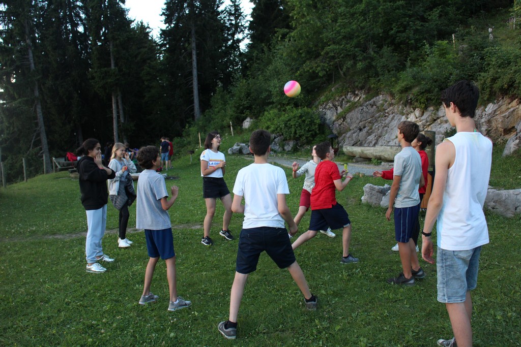 Village Camps International Summer Camp Leysin, Switzerland 2025-08-09 https://www.villagecamps.com/journals_admin/images/1786-8734-IMG_8545.jpg