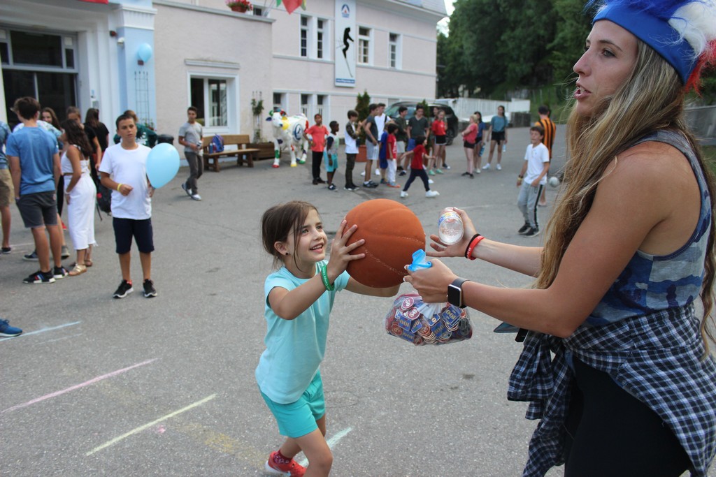 Village Camps International Summer Camp Leysin, Switzerland 2025-08-09 https://www.villagecamps.com/journals_admin/images/1788-9445-IMG_7671.jpg