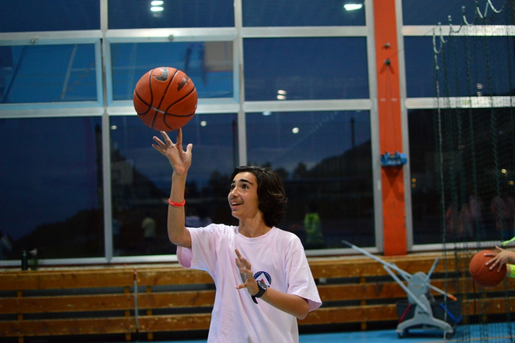 Village Camps International Summer Camp Leysin, Switzerland 2025-08-09 https://www.villagecamps.com/journals_admin/images/1791-0358-DSC_2614.jpg