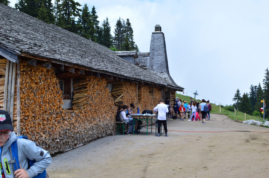 Village Camps International Summer Camp Leysin, Switzerland 2025-08-09 https://www.villagecamps.com/journals_admin/images/1791-0359-DSC_2289.jpg