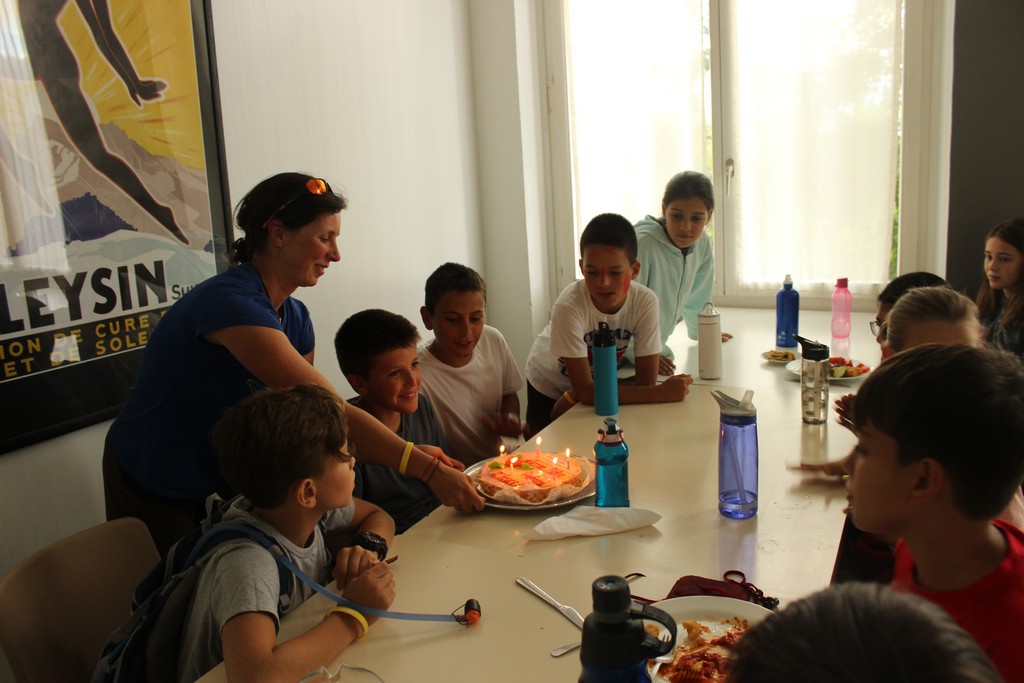 Village Camps International Summer Camp Leysin, Switzerland 2025-08-09 https://www.villagecamps.com/journals_admin/images/1793-0454-IMG_9388.jpg