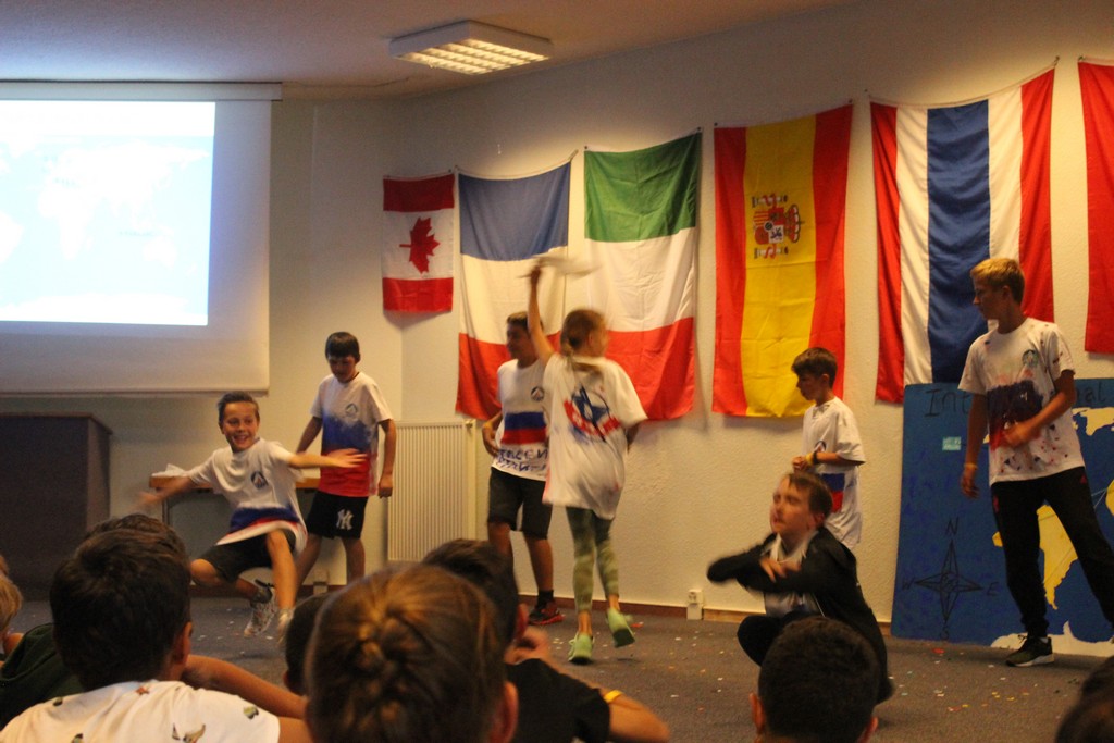 Village Camps International Summer Camp   https://www.villagecamps.com/journals_admin/images/1794-9727-IMG_0543.jpg