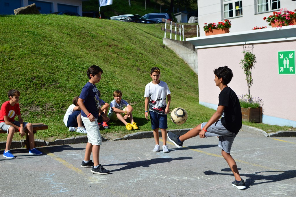 Village Camps International Summer Camp Leysin, Switzerland 2025-08-09 https://www.villagecamps.com/journals_admin/images/1879-2184-DSC_5171.jpg