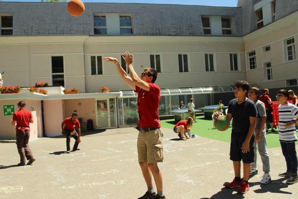 Village Camps International Summer Camp Leysin, Switzerland 2025-08-09 https://www.villagecamps.com/journals_admin/images/1879-2302-IMG_1566.jpg