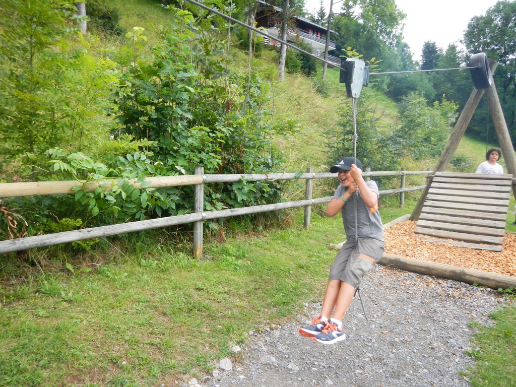 Village Camps International Summer Camp Leysin, Switzerland 2025-08-09 https://www.villagecamps.com/journals_admin/images/1921-4699-DSCN3491.jpg
