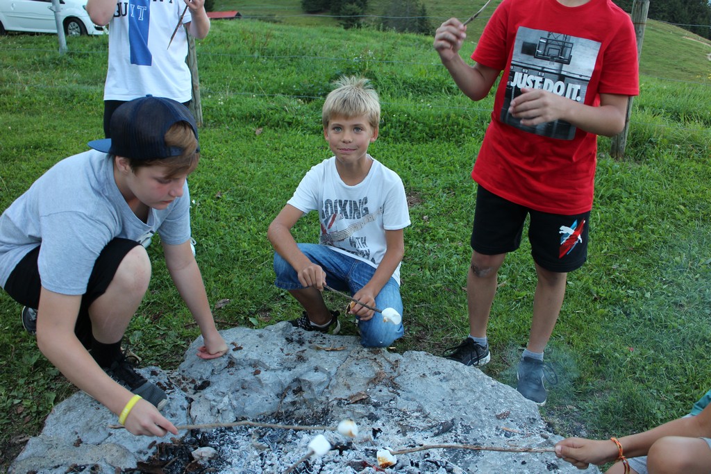 Village Camps International Summer Camp Leysin, Switzerland 2025-08-09 https://www.villagecamps.com/journals_admin/images/1929-1582-IMG_9281.jpg