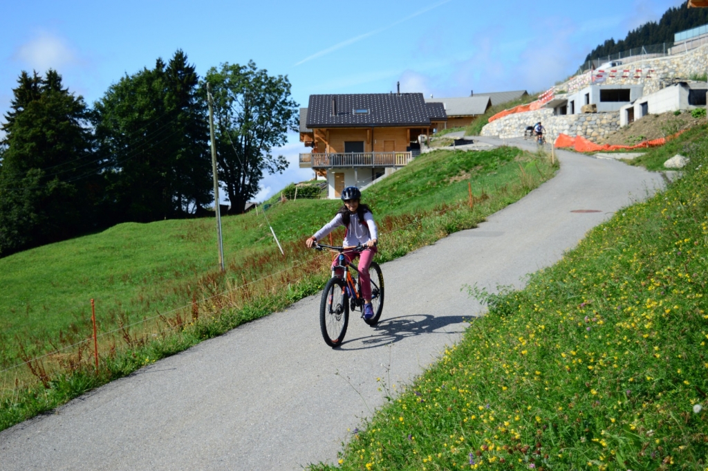 Village Camps International Summer Camp Leysin, Switzerland 2025-08-09 https://www.villagecamps.com/journals_admin/images/1931-9319-DSC_5424.jpg