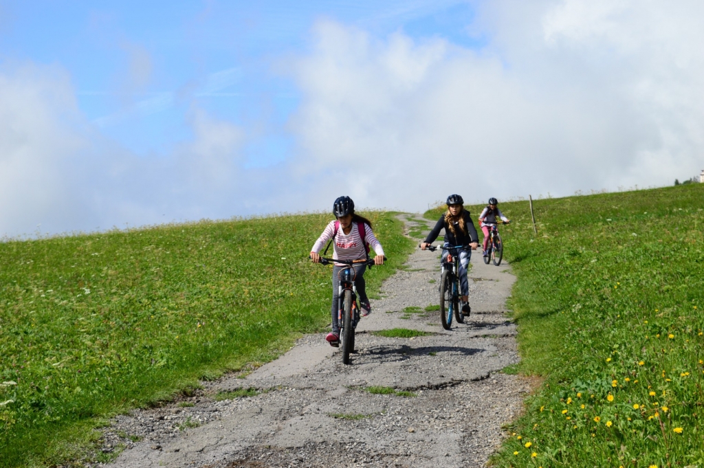 Village Camps International Summer Camp Leysin, Switzerland 2025-08-09 https://www.villagecamps.com/journals_admin/images/1931-9367-DSC_5524.jpg