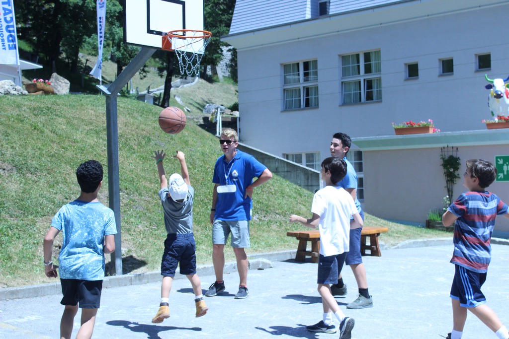 Village Camps International Summer Camp Leysin, Switzerland 2025-08-09 https://www.villagecamps.com/journals_admin/images/1976-1228-IMG_2762.jpg