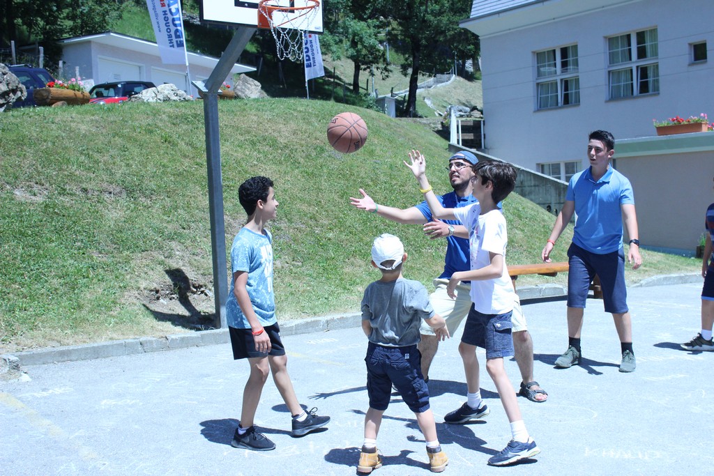 Village Camps International Summer Camp Leysin, Switzerland 2025-08-09 https://www.villagecamps.com/journals_admin/images/1976-1231-IMG_2757.jpg