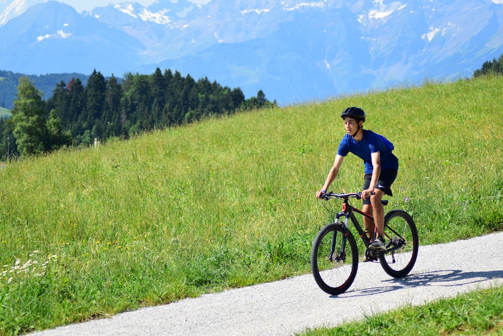 Village Camps International Summer Camp Leysin, Switzerland 2025-08-09 https://www.villagecamps.com/journals_admin/images/1979-0628-DSC_1783.jpg