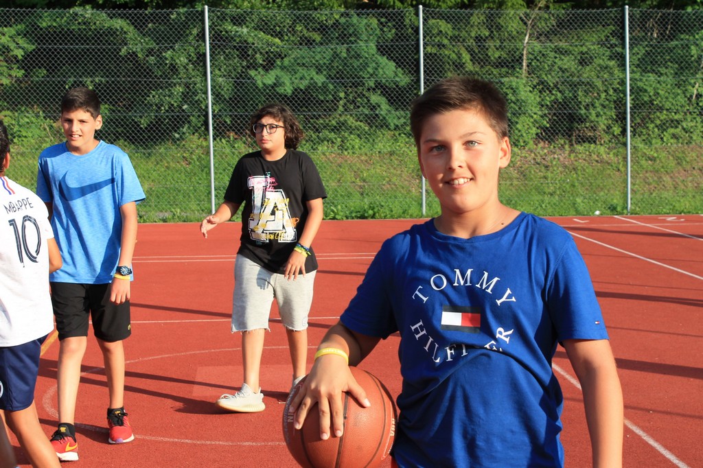 Village Camps International Summer Camp Leysin, Switzerland 2026-08-15 https://www.villagecamps.com/journals_admin/images/1979-0683-IMG_7703.jpg