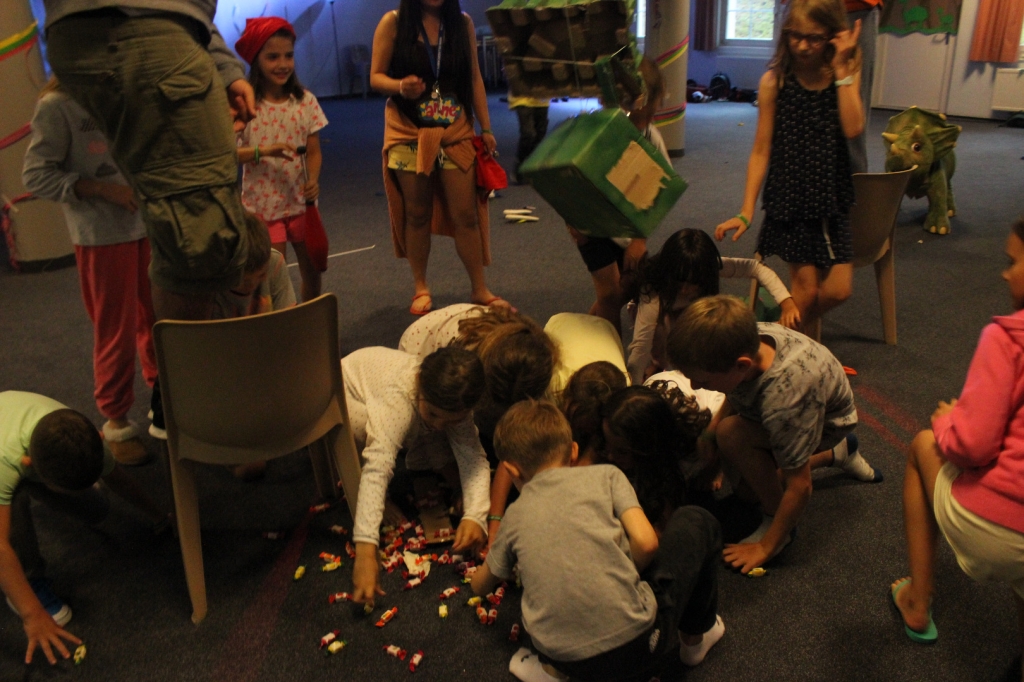 Village Camps International Summer Camp Leysin, Switzerland 2025-08-09 https://www.villagecamps.com/journals_admin/images/1980-0561-IMG_5658.jpg