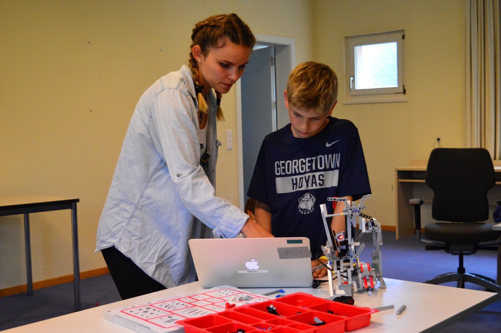 Village Camps International Summer Camp Leysin, Switzerland 2026-08-15 https://www.villagecamps.com/journals_admin/images/1981-7868-DSC_8747.jpg