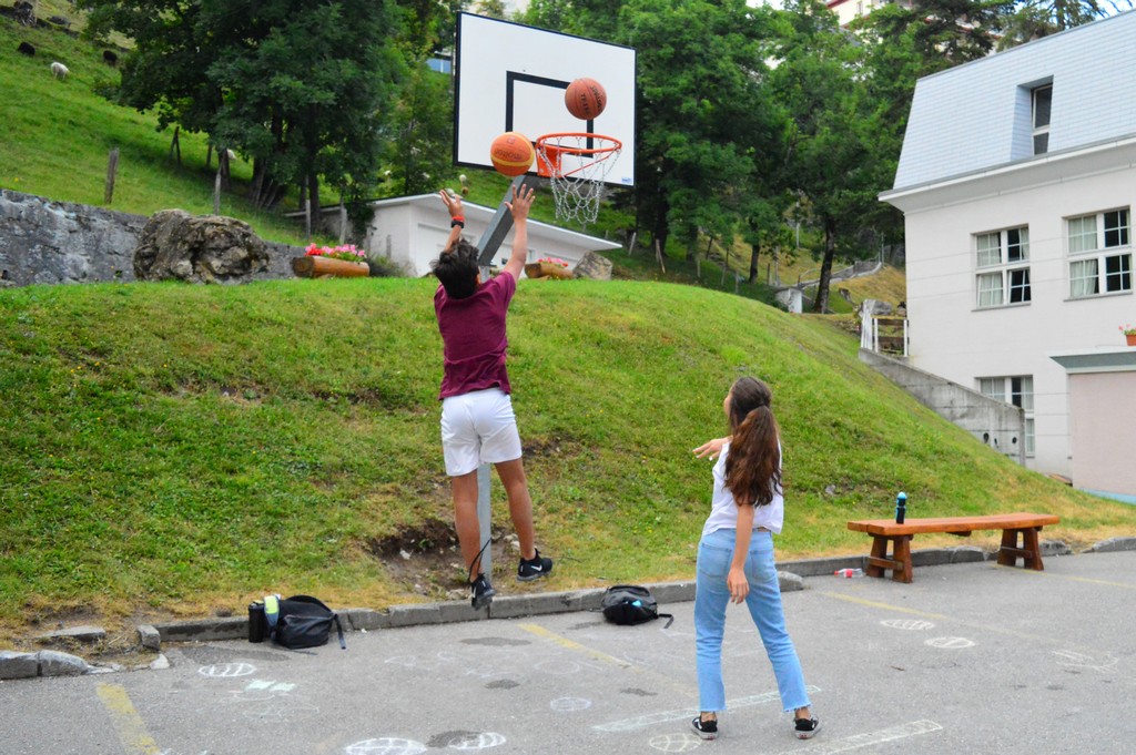 Village Camps International Summer Camp Leysin, Switzerland 2025-08-09 https://www.villagecamps.com/journals_admin/images/1981-7893-DSC_9059.jpg