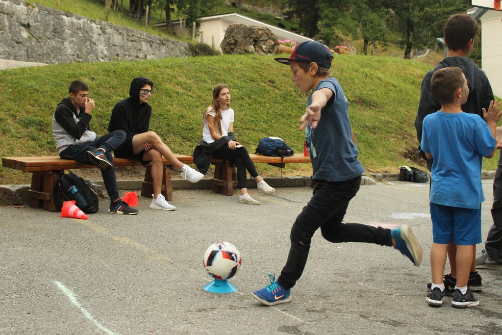 Village Camps International Summer Camp Leysin, Switzerland 2025-08-09 https://www.villagecamps.com/journals_admin/images/1981-7968-IMG_6481.jpg