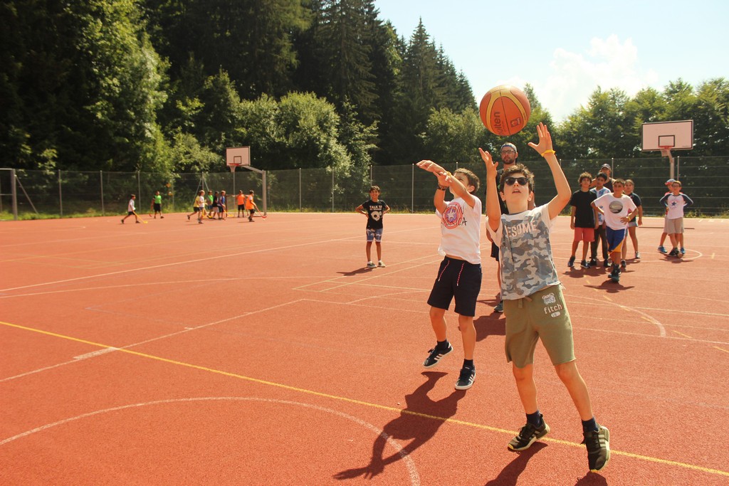 Village Camps International Summer Camp Leysin, Switzerland 2025-08-09 https://www.villagecamps.com/journals_admin/images/2062-5018-IMG_3062.jpg