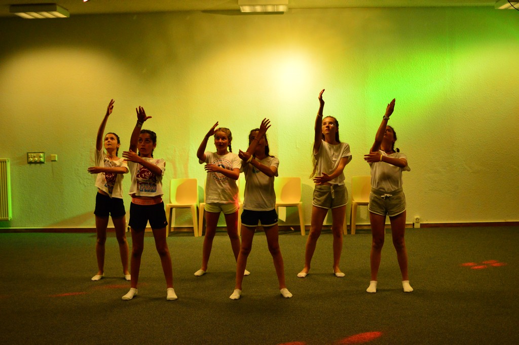 Village Camps International Summer Camp   https://www.villagecamps.com/journals_admin/images/2070-7365-DSC_3934.jpg