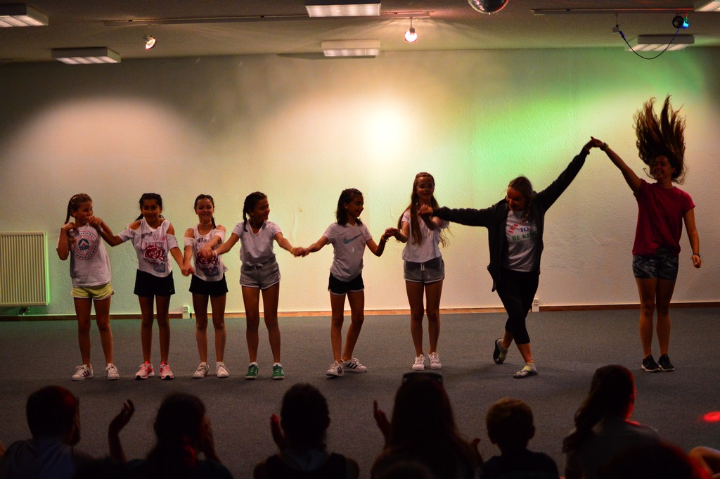 Village Camps International Summer Camp Leysin, Switzerland 2025-08-09 https://www.villagecamps.com/journals_admin/images/2070-7375-DSC_3954.jpg