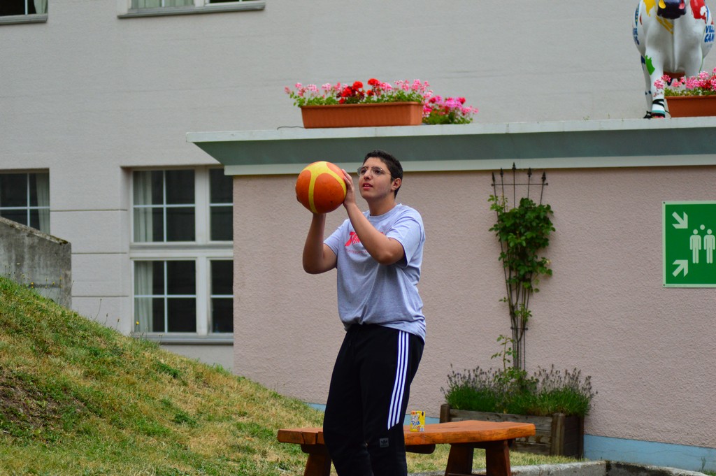 Village Camps International Summer Camp Leysin, Switzerland 2025-08-09 https://www.villagecamps.com/journals_admin/images/2072-0339-DSC_4857.jpg