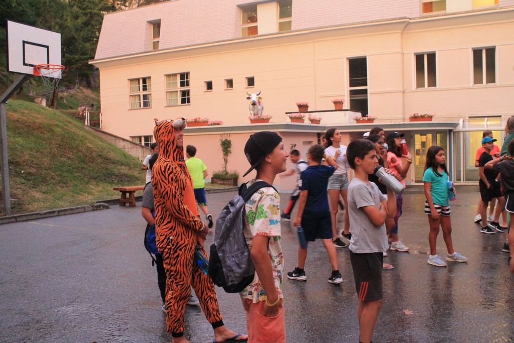 Village Camps International Summer Camp Leysin, Switzerland 2025-08-09 https://www.villagecamps.com/journals_admin/images/2104-4437-IMG_4195.jpg