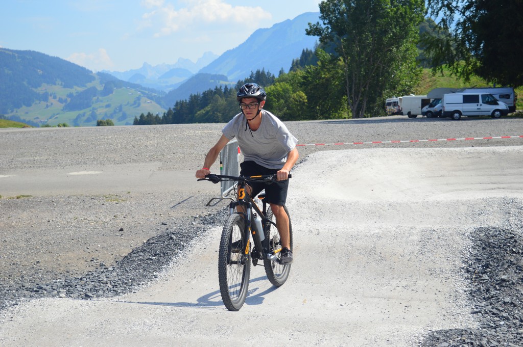 Village Camps International Summer Camp Leysin, Switzerland 2025-08-09 https://www.villagecamps.com/journals_admin/images/2109-4566-DSC_7957.jpg
