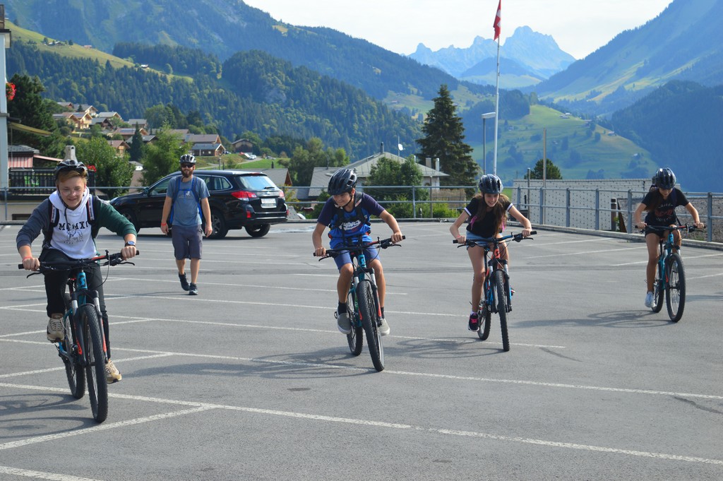 Village Camps International Summer Camp Leysin, Switzerland 2025-08-09 https://www.villagecamps.com/journals_admin/images/2110-1118-DSC_8140.jpg