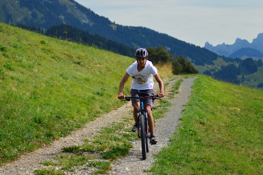 Village Camps International Summer Camp Leysin, Switzerland 2025-08-09 https://www.villagecamps.com/journals_admin/images/2110-1130-DSC_8214.jpg