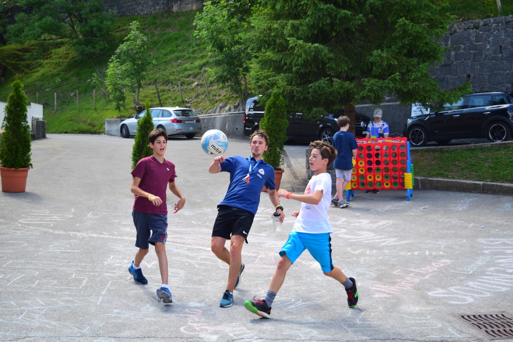 Village Camps International Summer Camp Leysin, Switzerland 2025-08-09 https://www.villagecamps.com/journals_admin/images/2196-3080-DSC_1000.jpg