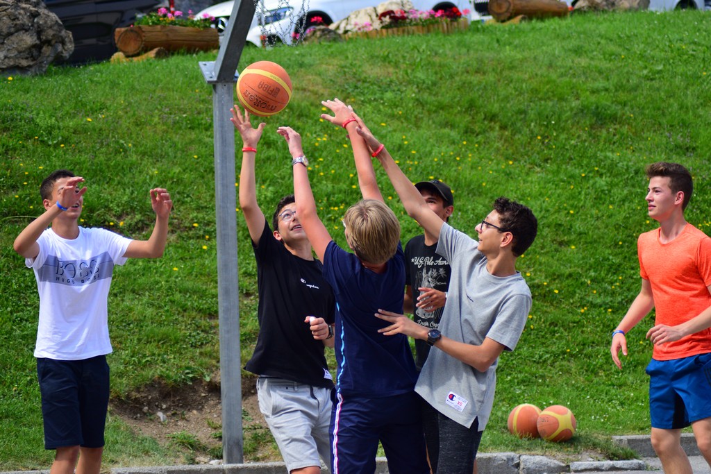 Village Camps International Summer Camp Leysin, Switzerland 2026-08-15 https://www.villagecamps.com/journals_admin/images/2196-3085-DSC_1074.jpg