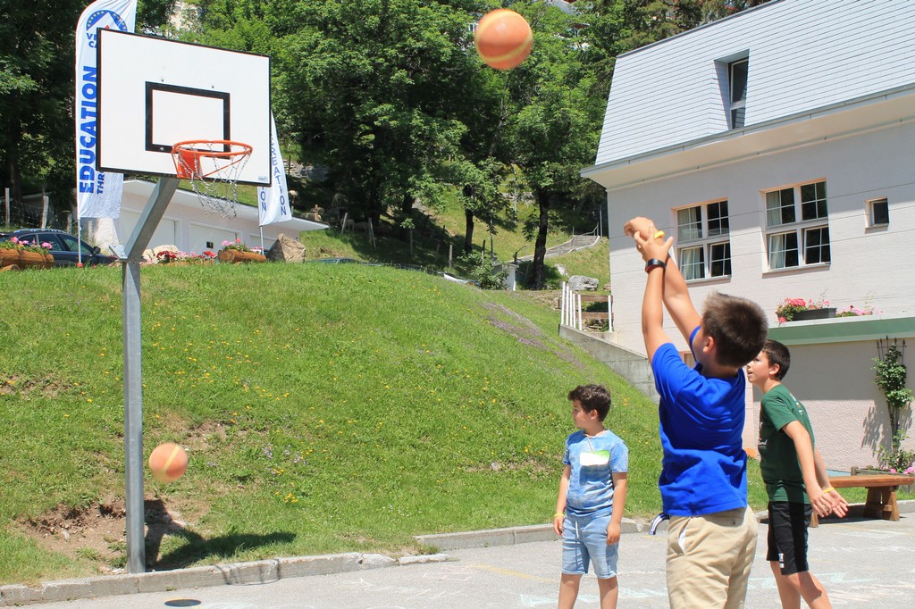Village Camps International Summer Camp Leysin, Switzerland 2025-08-09 https://www.villagecamps.com/journals_admin/images/2196-3113-IMG_5667.jpg