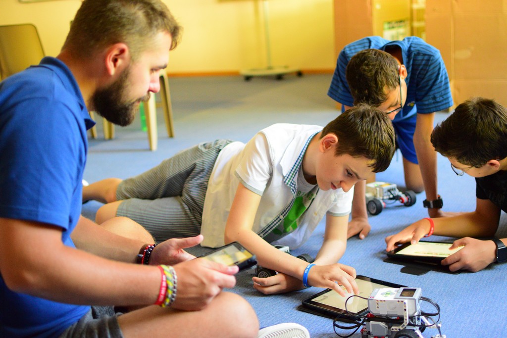 Village Camps International Summer Camp   https://www.villagecamps.com/journals_admin/images/2197-2596-DSC_0075.jpg