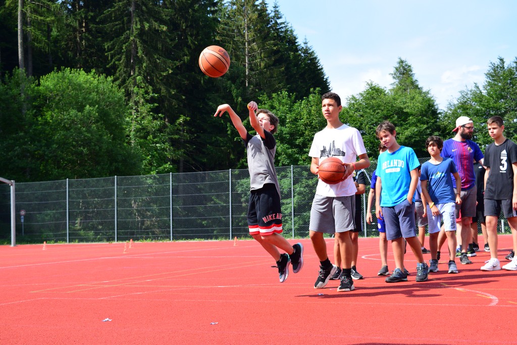 Village Camps International Summer Camp Leysin, Switzerland 2025-08-09 https://www.villagecamps.com/journals_admin/images/2199-1895-DSC_1212.jpg