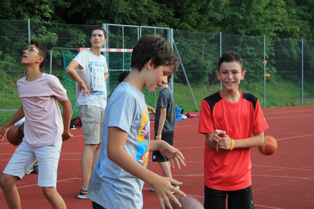 Village Camps International Summer Camp Leysin, Switzerland 2025-08-09 https://www.villagecamps.com/journals_admin/images/2200-1127-IMG_7775.jpg