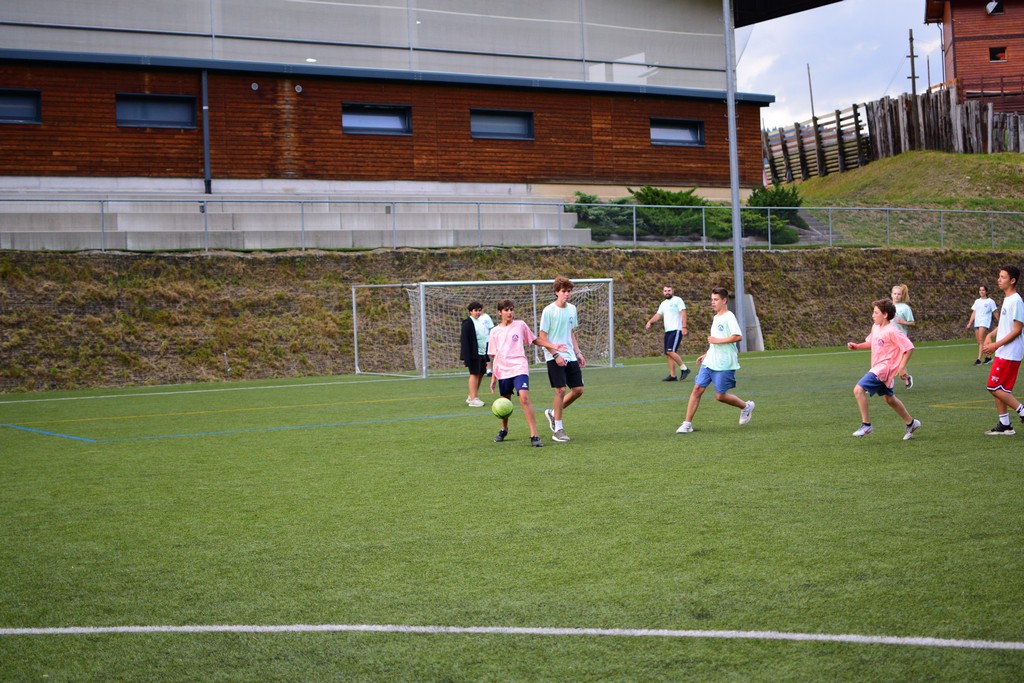 Village Camps International Summer Camp Leysin, Switzerland 2025-08-09 https://www.villagecamps.com/journals_admin/images/2204-9672-DSC_3601.jpg