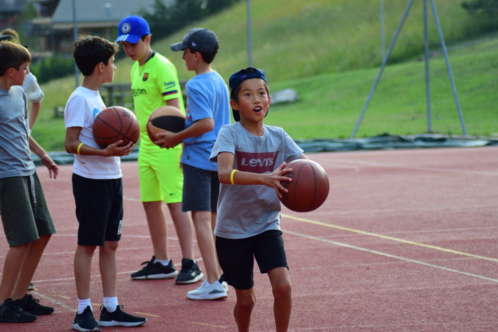 Village Camps International Summer Camp Leysin, Switzerland 2026-08-15 https://www.villagecamps.com/journals_admin/images/2300-2689-DSC_8000.jpg