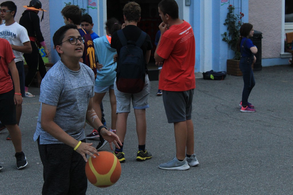 Village Camps International Summer Camp Leysin, Switzerland 2026-08-15 https://www.villagecamps.com/journals_admin/images/2301-6259-IMG_7677.jpg