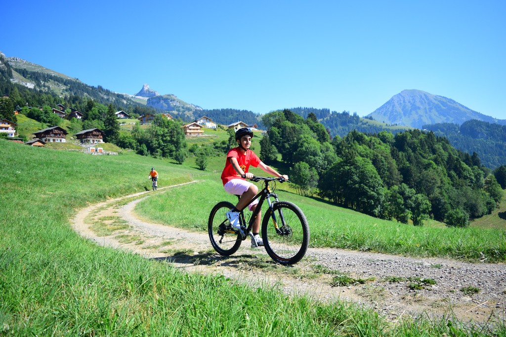 Village Camps International Summer Camp Leysin, Switzerland 2025-08-09 https://www.villagecamps.com/journals_admin/images/2305-3560-DSC_0411.jpg