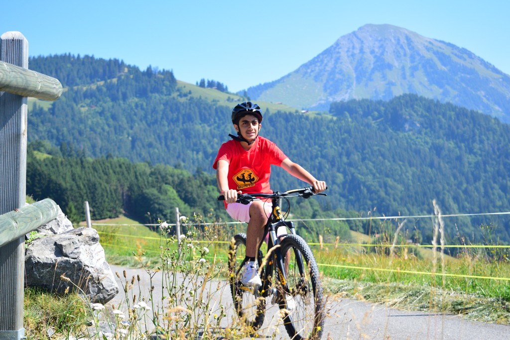 Village Camps International Summer Camp Leysin, Switzerland 2025-08-09 https://www.villagecamps.com/journals_admin/images/2305-3572-DSC_0493.jpg