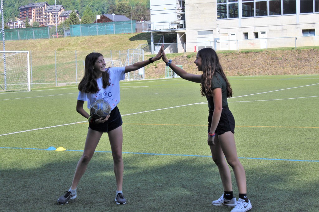 Village Camps International Summer Camp Leysin, Switzerland 2025-08-09 https://www.villagecamps.com/journals_admin/images/2307-5241-IMG_9822.jpg