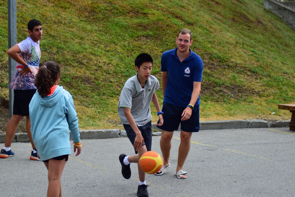 Village Camps International Summer Camp Leysin, Switzerland 2025-08-09 https://www.villagecamps.com/journals_admin/images/2309-3671-DSC_1774.jpg