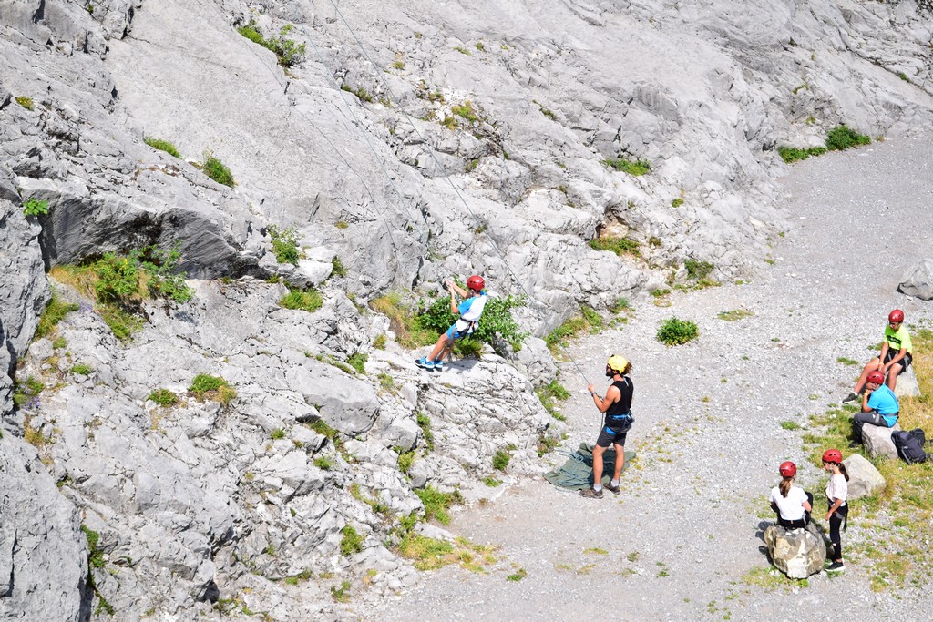 Village Camps International Summer Camp Leysin, Switzerland 2025-08-09 https://www.villagecamps.com/journals_admin/images/2327-4204-DSC_3729.jpg